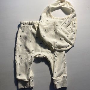 Quincy Mae Pants & Bib Set Blueberries 🫐